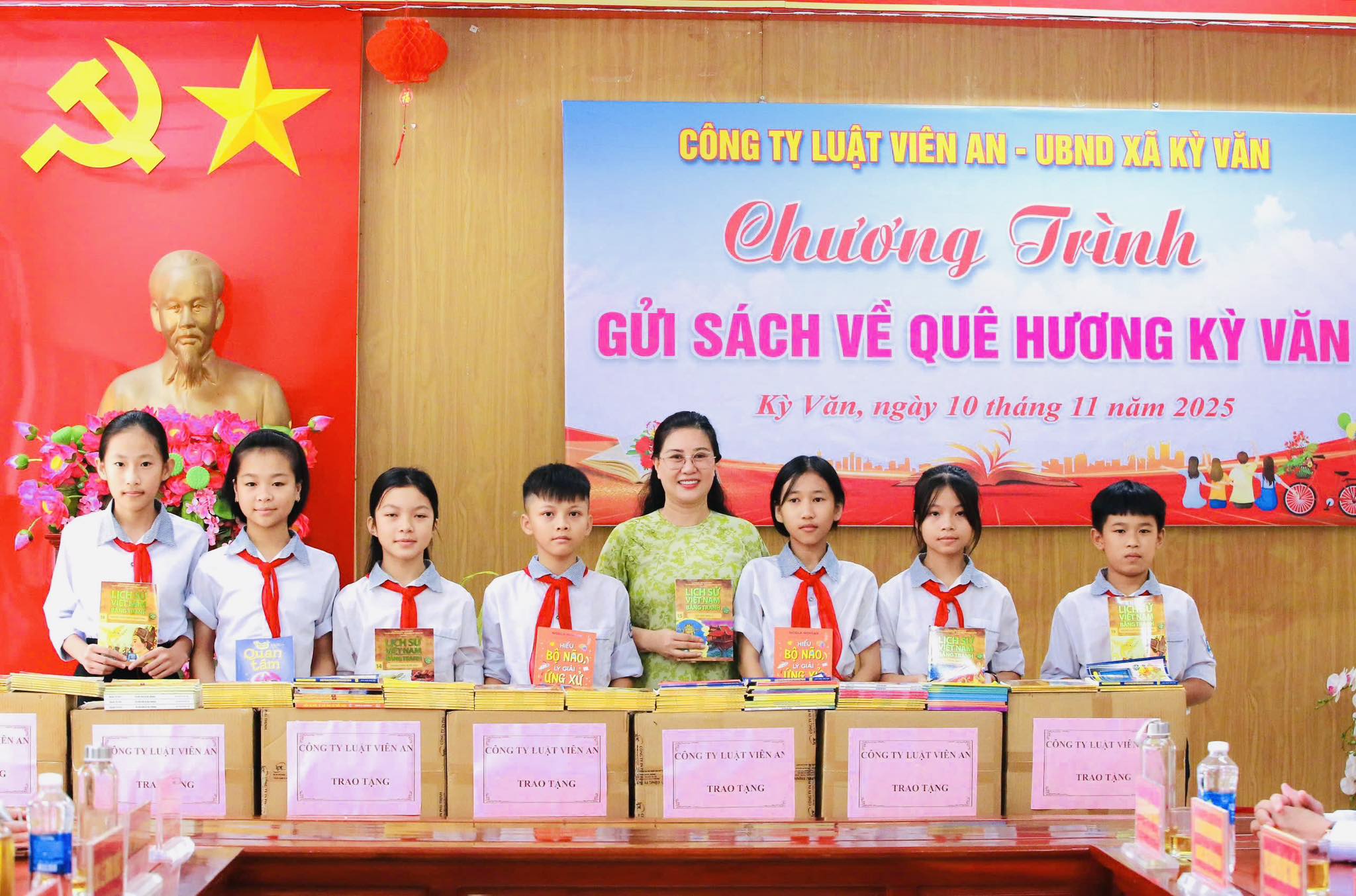 Hành trình mang tri thức về cội nguồn của Luật sư Nguyễn Thị Huyền Trang, Đại diện Công ty Luật Viên An!