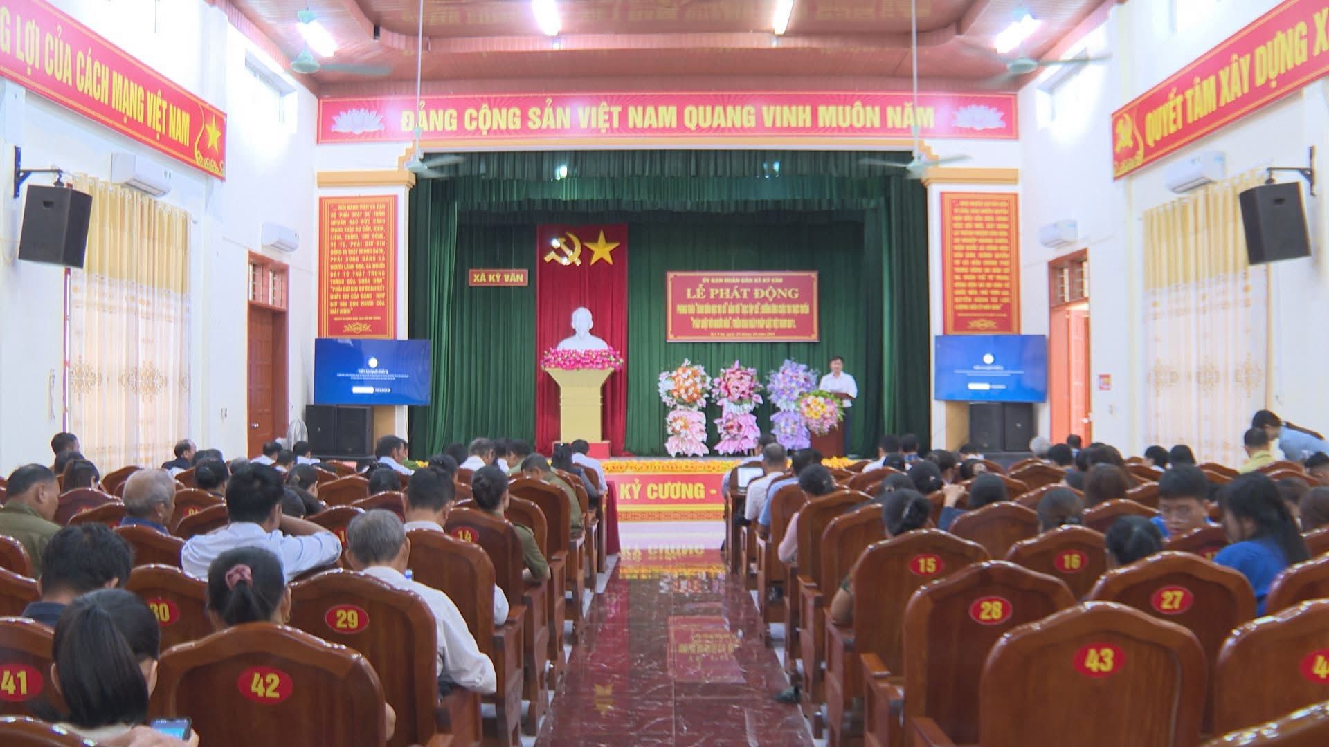 Xã Kỳ Văn phát động phong trào "Bình dân học vụ số"; Hưởng ứng cuộc thi trực tuyến “Pháp luật với người dân”; Triển khai ngày Pháp luật Việt Nam 