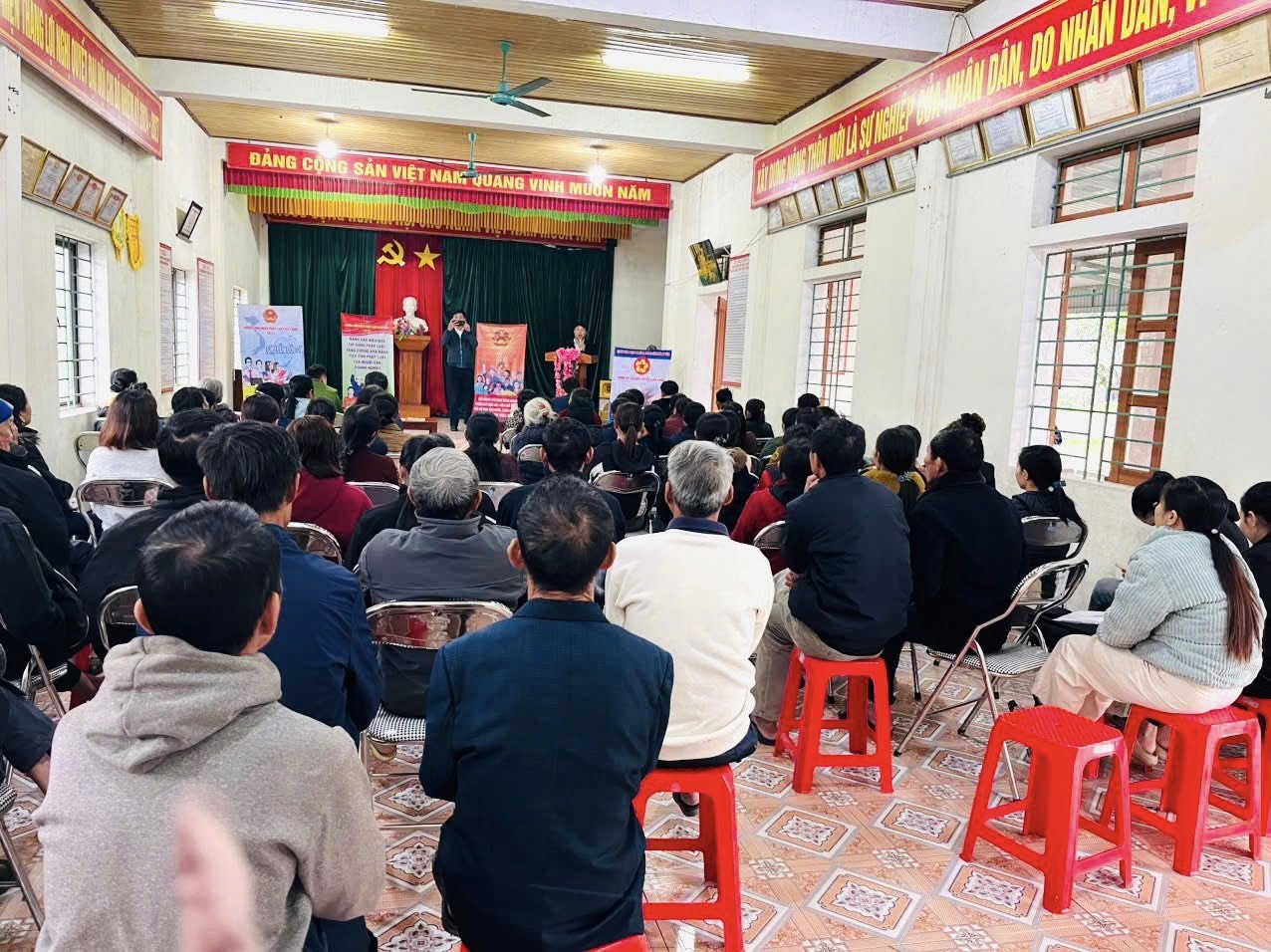 Tiếp tục duy trì, nâng cao hiệu quả mô hình " Ngày thứ 7 về thôn"