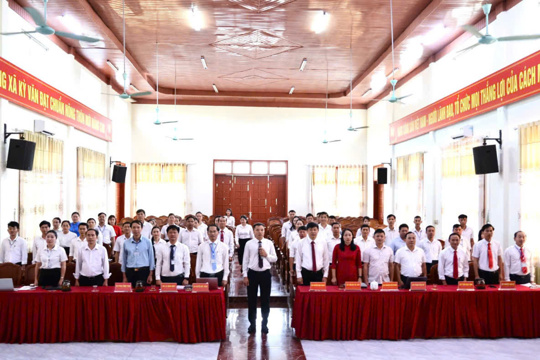Xã Kỳ Văn tổ chức Lễ chào cờ tháng 07 năm 2026