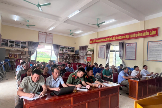 Lãnh đạo xã Kỳ Văn làm việc với các thôn đánh giá tình hình thực hiện nhiệm vụ 6 tháng đầu năm và triển khai nhiệm vụ trọng tâm 6 tháng cuối năm 2026