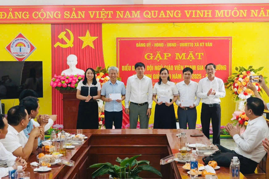 Xã Kỳ Văn biểu dương đội ngũ giáo viên tham gia bồi dưỡng học sinh giỏi cấp tỉnh năm học 2025–2026