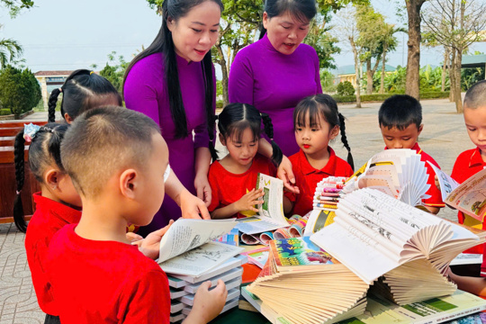 Một ngày em là học sinh lớp 1