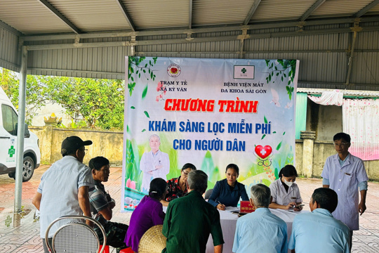 Trạm Y tế xã Kỳ Văn tổ chức khám sàng lọc sức khỏe cho Nhân dân