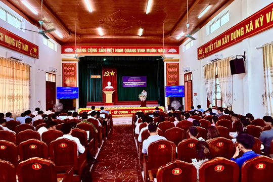 Tập huấn kỹ năng số, vận hành các hệ thống thông tin dùng chung và triển khai Ứng dụng công dân số Hà Tĩnh (i-HaTinh), tích hợp nền tảng phản ánh hiện trường cho cán bộ cấp xã năm 2026. 