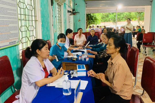 Xã Kỳ Văn tiếp tục tổ chức khám sàng lọc sức khỏe cho Nhân dân