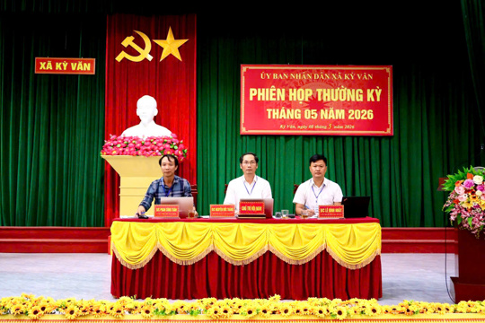 Ủy ban nhân dân xã họp phiên thường kỳ tháng 5 năm 2026