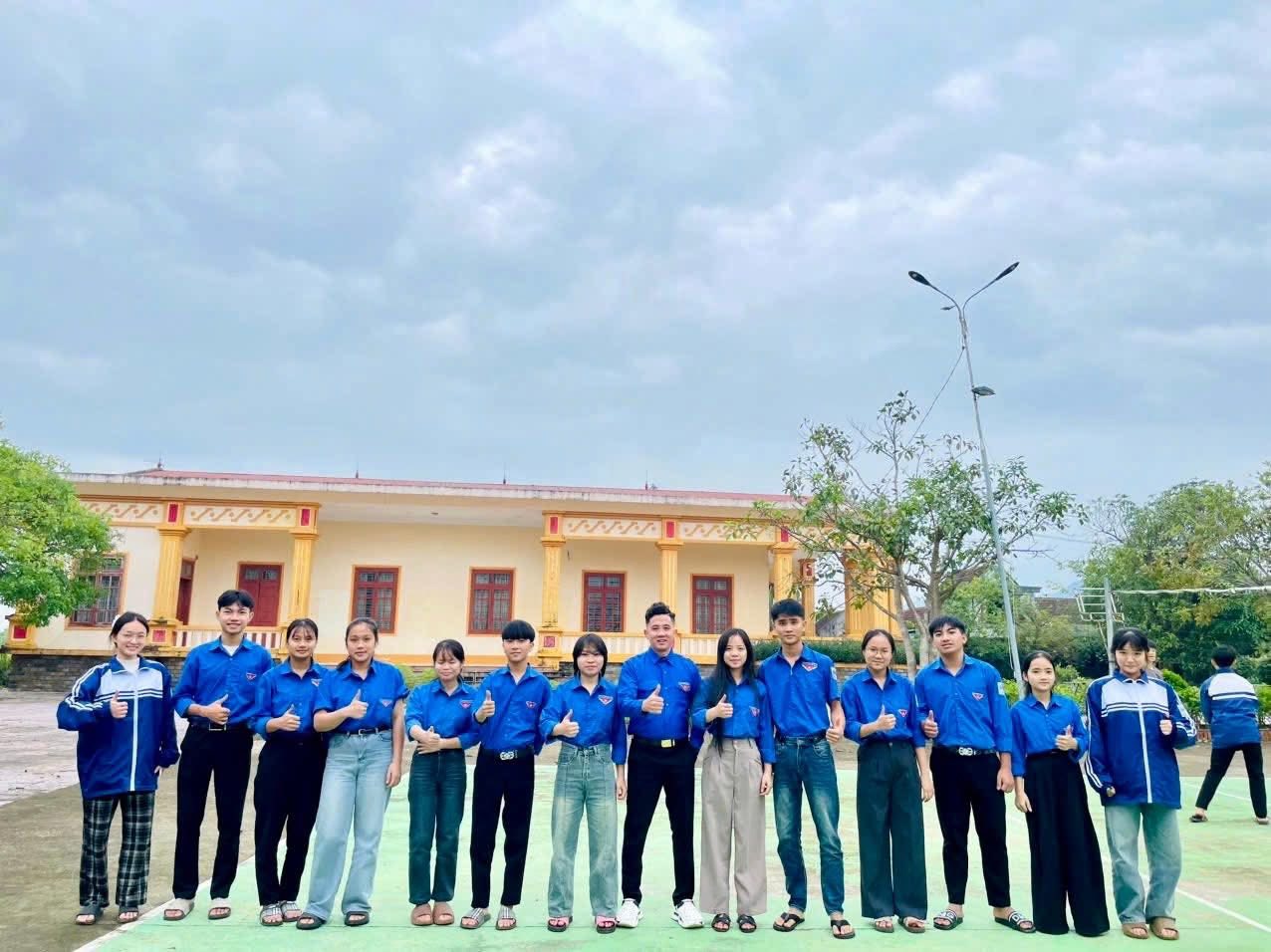 Đoàn xã Kỳ Văn sôi nổi ra quân ngày chủ nhật xanh đồng loạt toàn quốc lần thứ VIII năm 2025 