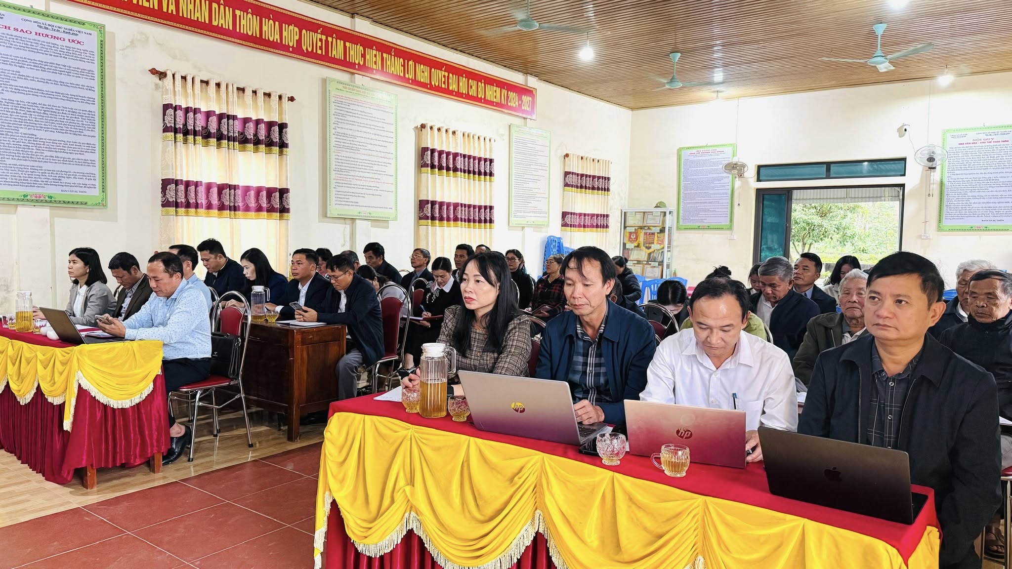 Sinh hoạt điểm chuyên đề “Giải pháp thực hiện Nghị quyết Đại hội Đảng bộ xã Kỳ Văn, lần thứ I, nhiệm kỳ 2025 - 2030.