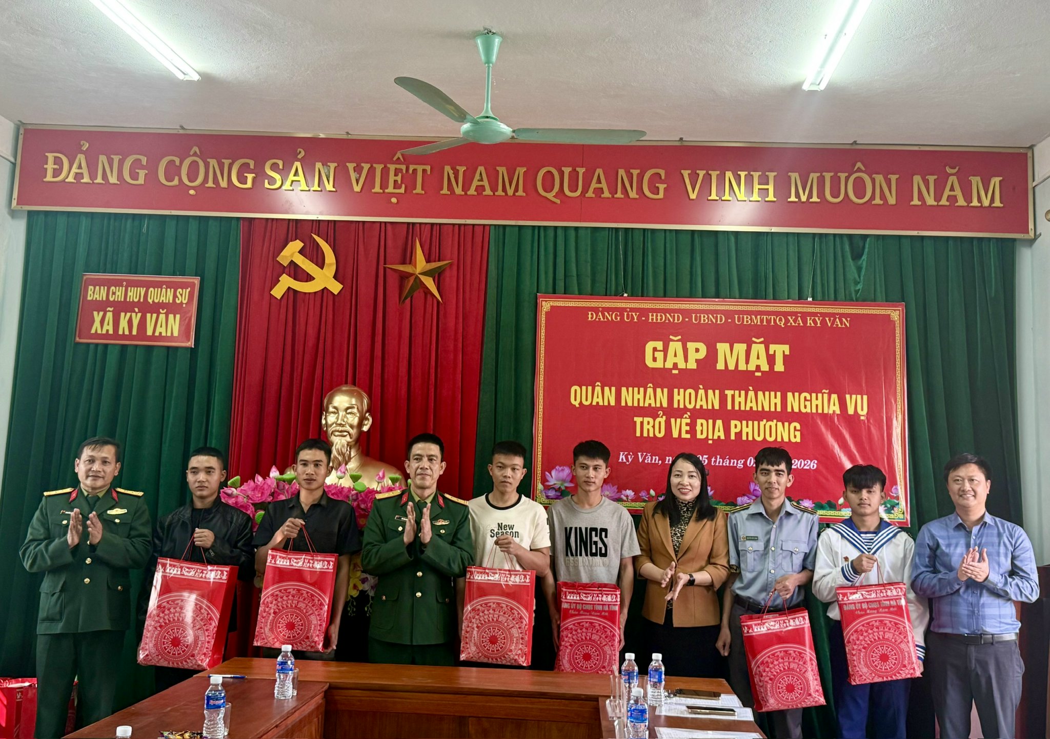 Xã Kỳ Văn tổ chức gặp mặt quân nhân hoàn thành nghĩa vụ trở về địa phương 