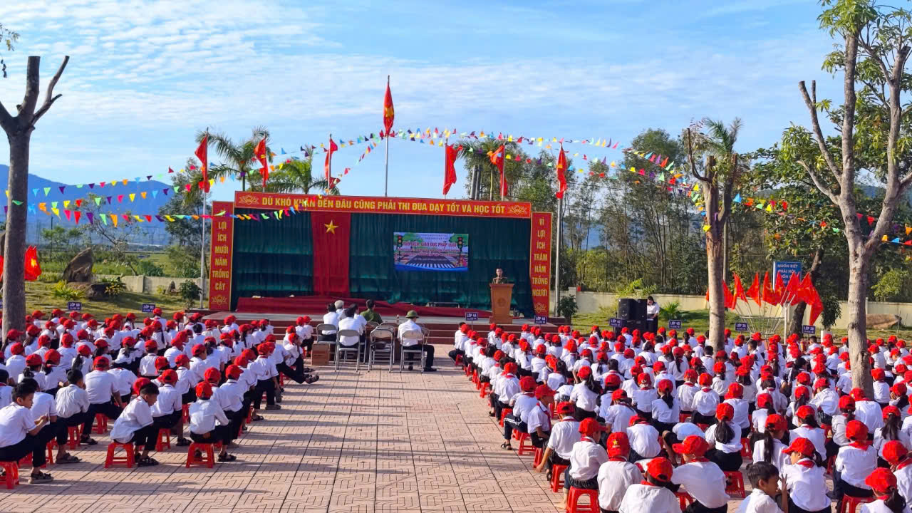 Tăng cường công tác phối hợp tuyên truyền phổ biến GDPL nâng cao nhận thức, ý thức chấp hành pháp luật của người dân trên địa bàn Xã Kỳ Văn 